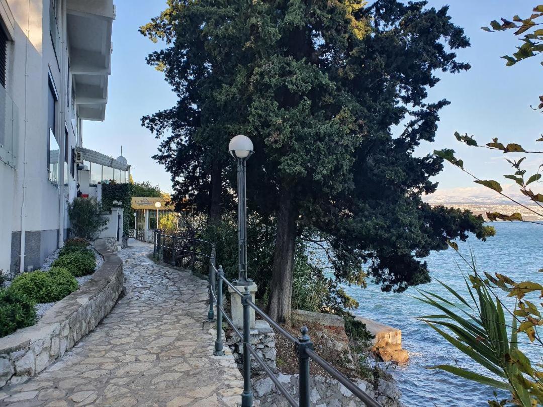 Appartement First Row To The Sea à Opatija Extérieur photo